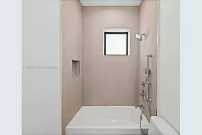 5718 W Ashwood Cir W, Hollywood, FL 33312 - Photo 77