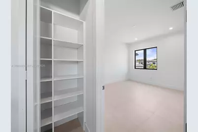 5718 W Ashwood Cir W, Hollywood, FL 33312 - Photo 91