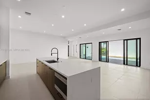 5718 W Ashwood Cir W, Hollywood, FL 33312 - Photo 35