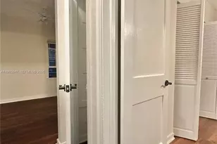 430 76th St, Miami Beach, FL 33141 - Photo 17