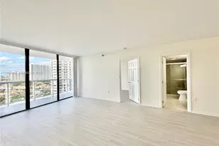 20515 E Country Club Dr, Aventura, FL 33180 - Photo 3