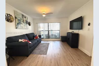 4905 Bayberry Ln, Tamarac, FL 33319 - Photo 9