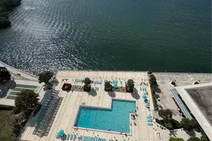 300 Bayview Dr, Sunny Isles Beach, FL 33160 - Photo 1