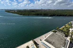 300 Bayview Dr, Sunny Isles Beach, FL 33160 - Photo 3
