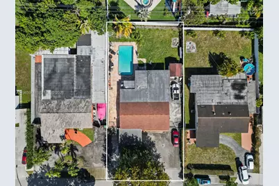 655 W 70th Pl, Hialeah, FL 33014 - Photo 11