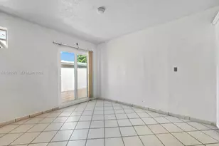 655 W 70 Pl, Hialeah, FL 33014 - Photo 23