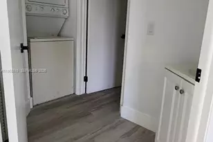 8365 SW 152nd Ave, Miami, FL 33193 - Photo 9