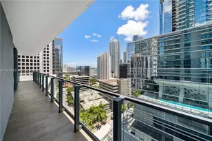 68 SE 6th St, Miami, FL 33131 - Photo 25