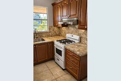 6850 W 14th Ct #24C, Hialeah, FL 33014 - Photo 1