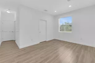 2176 NW 64th St, Miami, FL 33147 - Photo 23