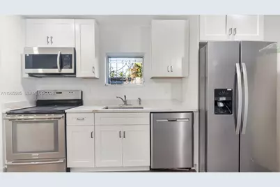 223 SW 1st Ct, Pompano Beach, FL 33060 - Photo 11