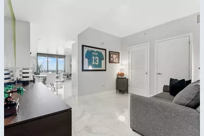 1010 Brickell Ave #4011, Miami, FL 33131 - Photo 3