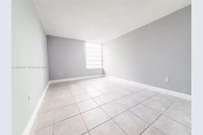 816 NW 87th Ave #305, Miami, FL 33172 - Photo 13