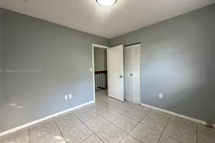 550 SW 115th Ave, Sweetwater, FL 33174 - Photo 7