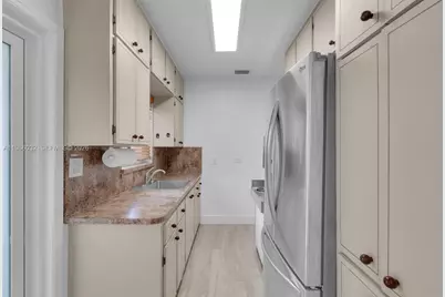 1763 NE 180th St, North Miami Beach, FL 33162 - Photo 11