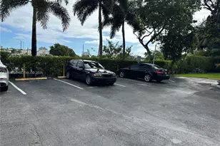 7801 NE 4th Ct, Miami, FL 33138 - Photo 7