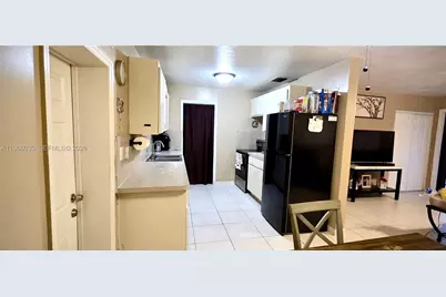 1481 SW 7th Ter, Deerfield Beach, FL 33441 - Photo 11