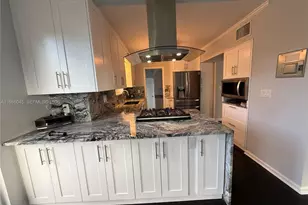 561 SE 3rd Terrace, Pompano Beach, FL 33060 - Photo 11