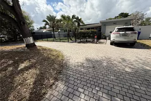 561 SE 3rd Terrace, Pompano Beach, FL 33060 - Photo 5