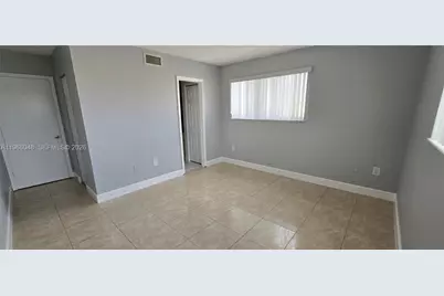 2630 W 76th St #201, Hialeah, FL 33016 - Photo 9