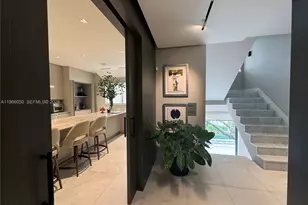 2000 S Bayshore Dr, Miami, FL 33133 - Photo 17