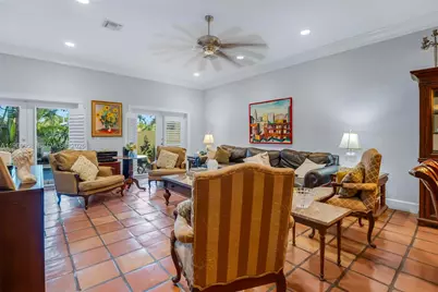 423 NE 23rd St, Wilton Manors, FL 33305 - Photo 13