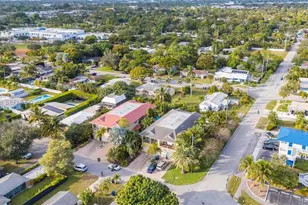 423 NE 23rd St, Wilton Manors, FL 33305 - Photo 31