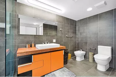 2155 Washington Ct #403, Miami Beach, FL 33139 - Photo 27