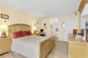 325 NW 72nd Ave, Miami, FL 33126 - Photo 5