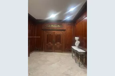 6039 Collins Ave #1625, Miami Beach, FL 33140 - Photo 31