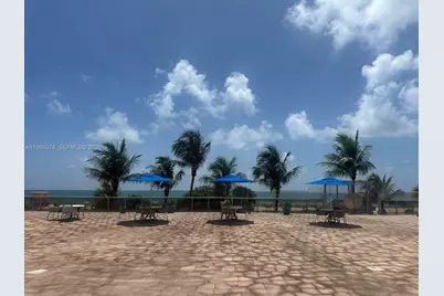 6039 Collins Ave #1625, Miami Beach, FL 33140 - Photo 41