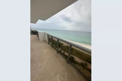 6039 Collins Ave #1625, Miami Beach, FL 33140 - Photo 3