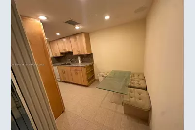 6039 Collins Ave #1625, Miami Beach, FL 33140 - Photo 11