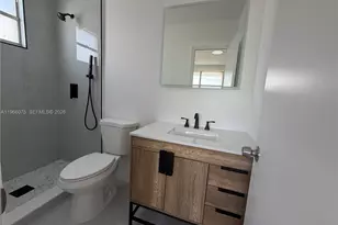 1104 W 44th St, Hialeah, FL 33012 - Photo 11