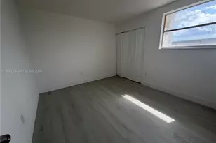 1104 W 44th St, Hialeah, FL 33012 - Photo 9