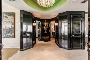 300 South Pointe Dr, Miami Beach, FL 33139 - Photo 13