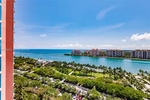 300 South Pointe Dr, Miami Beach, FL 33139 - Photo 43