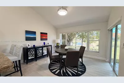 582 Spinnaker, Weston, FL 33326 - Photo 7