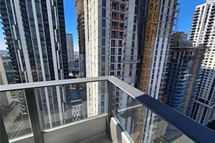 121 NE 5th St, Miami, FL 33132 - Photo 3