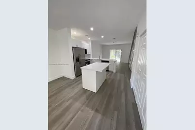 5725 NW 114th Path #106, Doral, FL 33178 - Photo 1