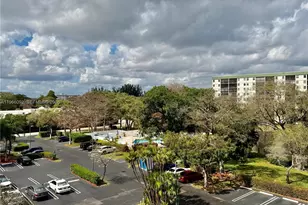 2334 S Cypress Bend Dr, Pompano Beach, FL 33069 - Photo 35