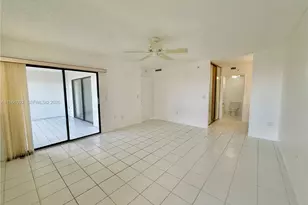 2334 S Cypress Bend Dr, Pompano Beach, FL 33069 - Photo 25
