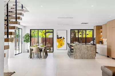 300 NE 48th St, Miami, FL 33137 - Photo 19