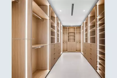 300 NE 48th St, Miami, FL 33137 - Photo 57