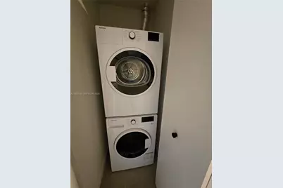 121 NE 5 St #709, Miami, FL 33132 - Photo 3