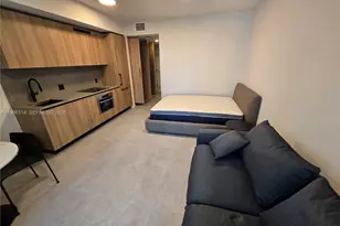 121 NE 5th St, Miami, FL 33132 - Photo 7