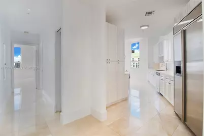 848 Brickell Key Dr #4306, Miami, FL 33131 - Photo 5
