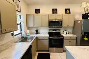 711 SW 11th St, Florida City, FL 33034 - Photo 7