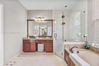 2488 Eagle Run Dr, Weston, FL 33327 - Photo 9