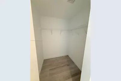 55 SW 9th St #1809, Miami, FL 33130 - Photo 7